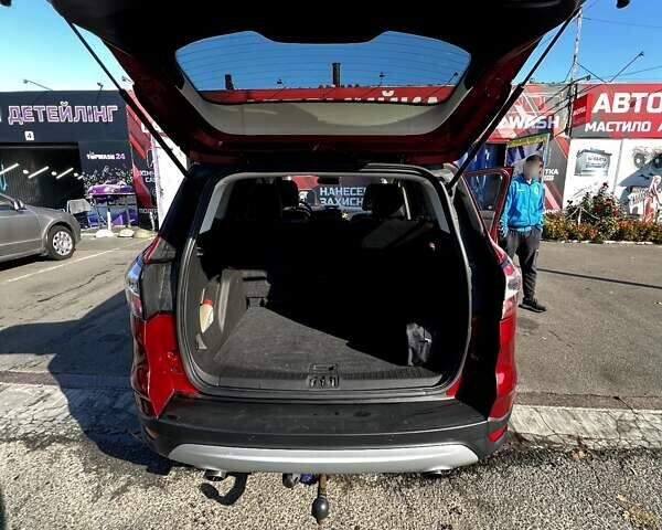 Красный Форд Эскейп, объемом двигателя 1.5 л и пробегом 103 тыс. км за 10500 $, фото 10 на Automoto.ua