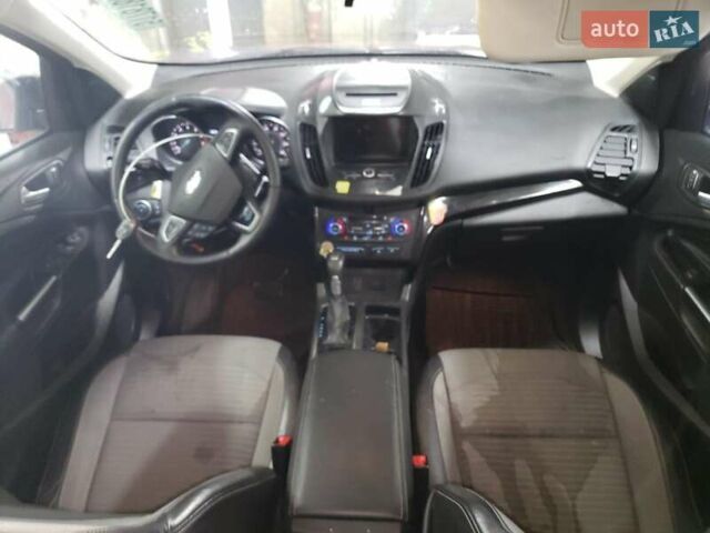 Червоний Форд Ескейп, об'ємом двигуна 2 л та пробігом 131 тис. км за 2900 $, фото 7 на Automoto.ua