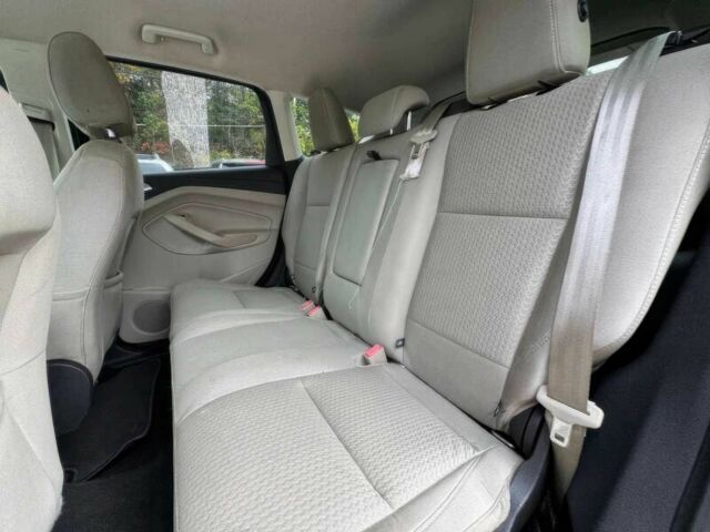 Красный Форд Эскейп, объемом двигателя 4.5 л и пробегом 62 тыс. км за 7700 $, фото 10 на Automoto.ua