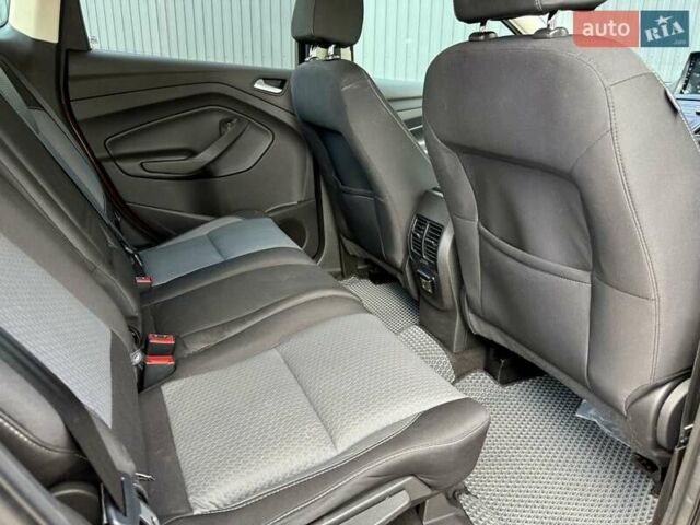 Червоний Форд Ескейп, об'ємом двигуна 2 л та пробігом 121 тис. км за 14400 $, фото 8 на Automoto.ua