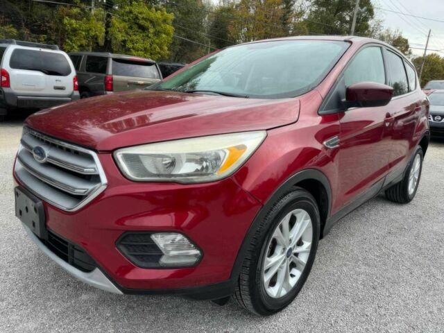 Красный Форд Эскейп, объемом двигателя 4.5 л и пробегом 62 тыс. км за 7700 $, фото 2 на Automoto.ua