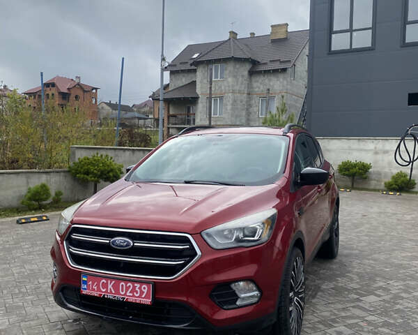 Красный Форд Эскейп, объемом двигателя 1.5 л и пробегом 154 тыс. км за 11999 $, фото 2 на Automoto.ua