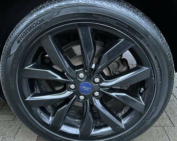 Красный Форд Эскейп, объемом двигателя 2 л и пробегом 170 тыс. км за 13500 $, фото 26 на Automoto.ua