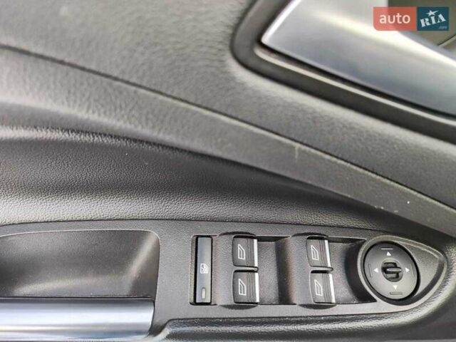 Красный Форд Эскейп, объемом двигателя 1.5 л и пробегом 130 тыс. км за 12300 $, фото 14 на Automoto.ua