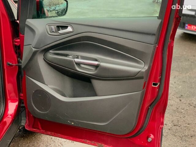 Красный Форд Эскейп, объемом двигателя 2 л и пробегом 179 тыс. км за 14890 $, фото 18 на Automoto.ua