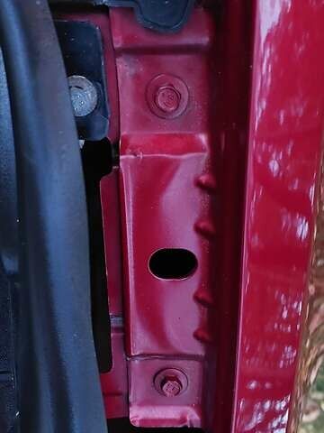 Красный Форд Эскейп, объемом двигателя 2 л и пробегом 153 тыс. км за 12300 $, фото 30 на Automoto.ua