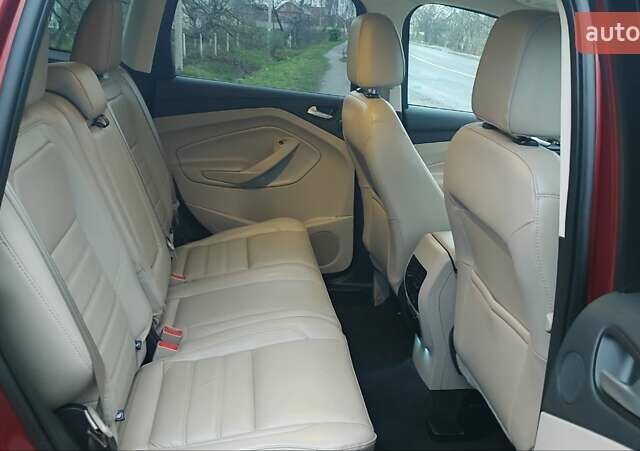 Червоний Форд Ескейп, об'ємом двигуна 2 л та пробігом 178 тис. км за 12999 $, фото 19 на Automoto.ua