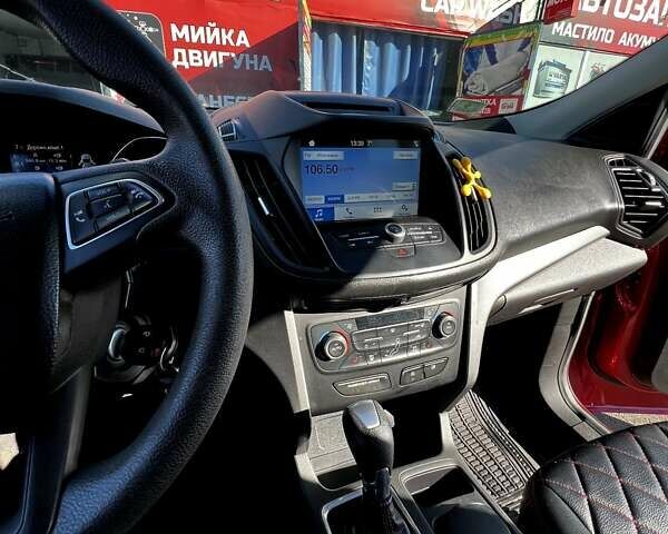 Красный Форд Эскейп, объемом двигателя 1.5 л и пробегом 103 тыс. км за 10500 $, фото 29 на Automoto.ua