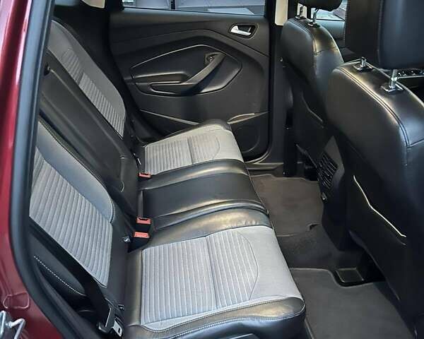 Красный Форд Эскейп, объемом двигателя 2 л и пробегом 170 тыс. км за 14000 $, фото 35 на Automoto.ua