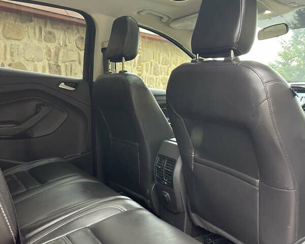 Форд Эскейп 2017 в Черновцах на Automoto.ua Красный Форд Эскейп, объемом двигателя 1.5 л и пробегом 147 тыс. км за 14000 $, фото 14 на Automoto.ua