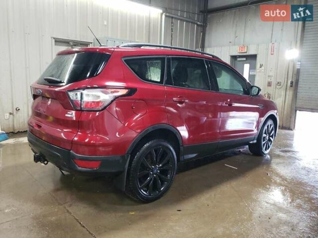 Червоний Форд Ескейп, об'ємом двигуна 2 л та пробігом 131 тис. км за 2900 $, фото 2 на Automoto.ua