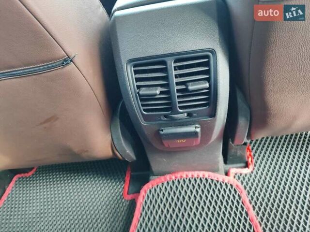 Красный Форд Эскейп, объемом двигателя 1.5 л и пробегом 130 тыс. км за 12300 $, фото 15 на Automoto.ua