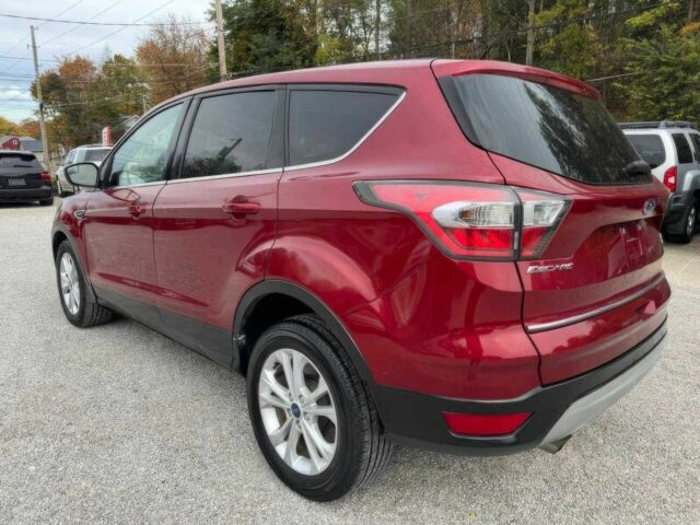 Красный Форд Эскейп, объемом двигателя 4.5 л и пробегом 62 тыс. км за 7700 $, фото 5 на Automoto.ua