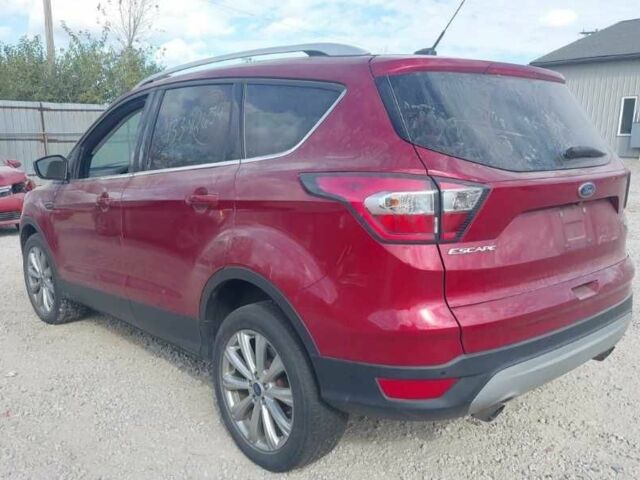 Червоний Форд Ескейп, об'ємом двигуна 2 л та пробігом 172 тис. км за 9500 $, фото 2 на Automoto.ua