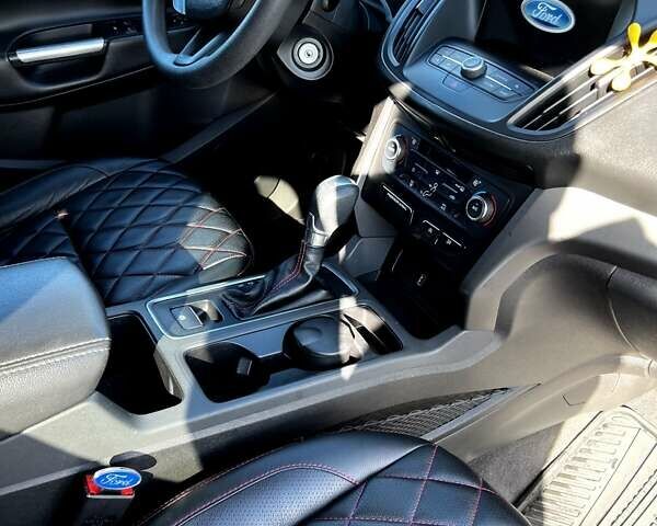 Красный Форд Эскейп, объемом двигателя 1.5 л и пробегом 103 тыс. км за 10500 $, фото 24 на Automoto.ua