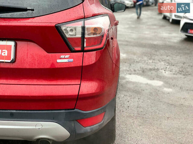 Червоний Форд Ескейп, об'ємом двигуна 2 л та пробігом 179 тис. км за 14890 $, фото 10 на Automoto.ua