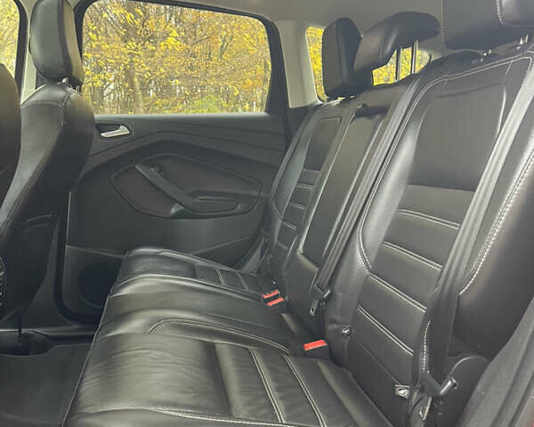 Форд Эскейп 2017 в Черновцах на Automoto.ua Красный Форд Эскейп, объемом двигателя 1.5 л и пробегом 147 тыс. км за 14000 $, фото 9 на Automoto.ua