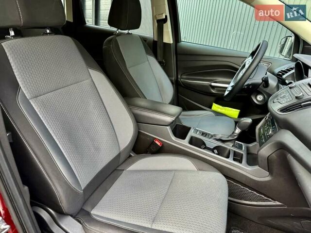 Червоний Форд Ескейп, об'ємом двигуна 2 л та пробігом 121 тис. км за 14400 $, фото 6 на Automoto.ua