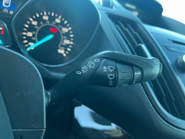 Червоний Форд Ескейп, об'ємом двигуна 2 л та пробігом 170 тис. км за 14590 $, фото 22 на Automoto.ua