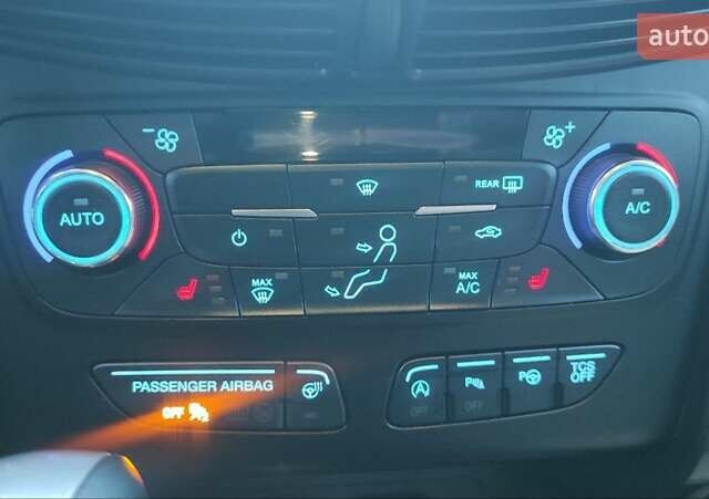 Червоний Форд Ескейп, об'ємом двигуна 2 л та пробігом 178 тис. км за 12999 $, фото 24 на Automoto.ua