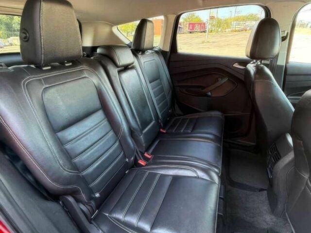 Красный Форд Эскейп, объемом двигателя 2 л и пробегом 53 тыс. км за 2300 $, фото 9 на Automoto.ua