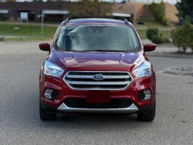 Красный Форд Эскейп, объемом двигателя 1.5 л и пробегом 45 тыс. км за 8000 $, фото 1 на Automoto.ua