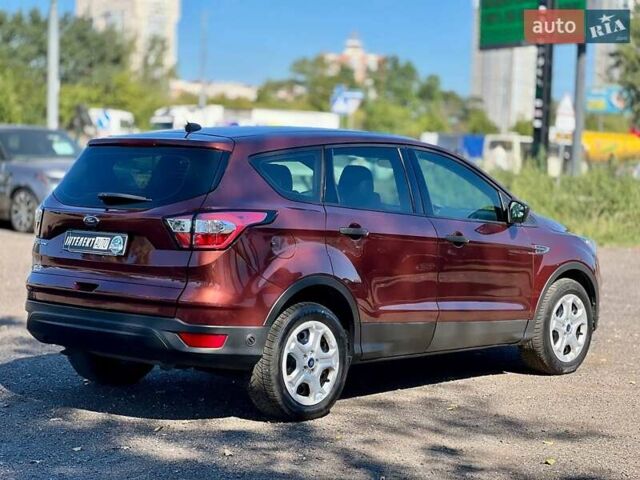 Форд Эскейп 2018 в Каменке на Automoto.ua Красный Форд Эскейп, объемом двигателя 2.5 л и пробегом 202 тыс. км за 11900 $, фото 6 на Automoto.ua