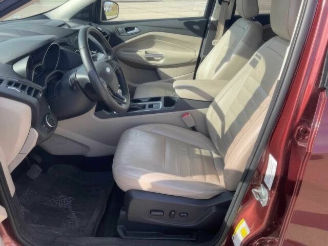 Красный Форд Эскейп, объемом двигателя 2 л и пробегом 47 тыс. км за 10000 $, фото 9 на Automoto.ua