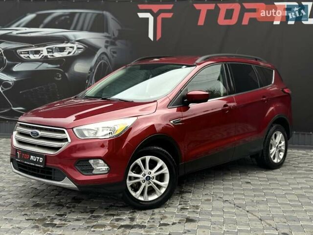 Красный Форд Эскейп, объемом двигателя 1.5 л и пробегом 160 тыс. км за 11900 $, фото 1 на Automoto.ua