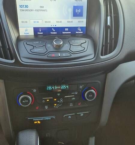 Червоний Форд Ескейп, об'ємом двигуна 1.5 л та пробігом 105 тис. км за 14800 $, фото 34 на Automoto.ua