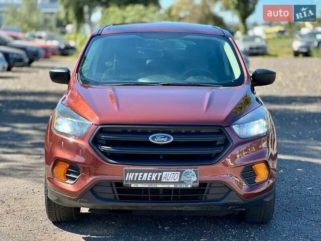 Форд Эскейп 2018 в Каменке на Automoto.ua Красный Форд Эскейп, объемом двигателя 2.5 л и пробегом 202 тыс. км за 11900 $, фото 2 на Automoto.ua