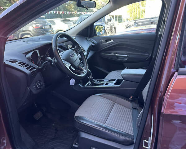 Форд Эскейп 2018 в Черновцах на Automoto.ua Красный Форд Эскейп, объемом двигателя 1.5 л и пробегом 130 тыс. км за 12900 $, фото 6 на Automoto.ua