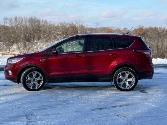 Красный Форд Эскейп, объемом двигателя 2 л и пробегом 40 тыс. км за 3500 $, фото 4 на Automoto.ua
