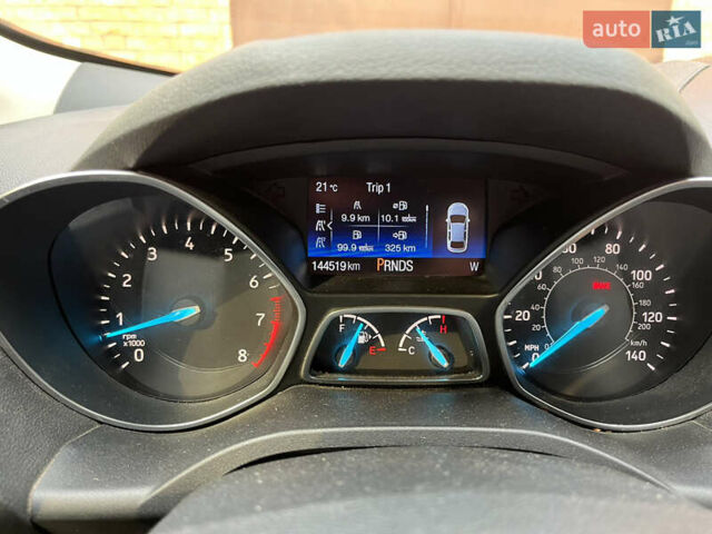 Красный Форд Эскейп, объемом двигателя 2.5 л и пробегом 161 тыс. км за 13500 $, фото 9 на Automoto.ua