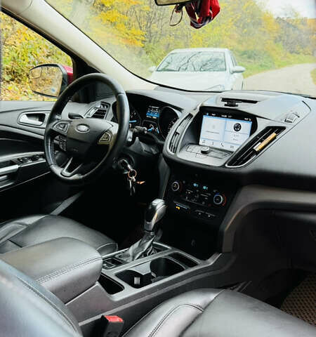 Форд Ескейп 2018 у Львові на Automoto.ua Червоний Форд Ескейп, об'ємом двигуна 1.5 л та пробігом 105 тис. км за 13300 $, фото 28 на Automoto.ua