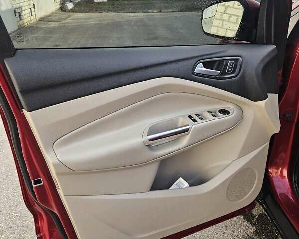 Красный Форд Эскейп, объемом двигателя 1.5 л и пробегом 154 тыс. км за 15000 $, фото 10 на Automoto.ua