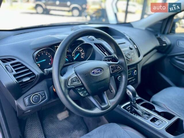 Форд Эскейп 2018 в Каменке на Automoto.ua Красный Форд Эскейп, объемом двигателя 2.5 л и пробегом 202 тыс. км за 11900 $, фото 26 на Automoto.ua
