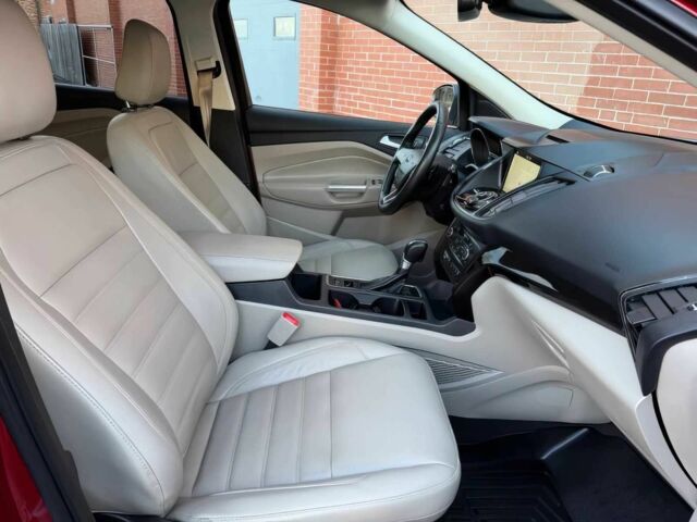 Червоний Форд Ескейп, об'ємом двигуна 2 л та пробігом 40 тис. км за 6300 $, фото 9 на Automoto.ua