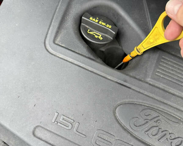 Красный Форд Эскейп, объемом двигателя 1.5 л и пробегом 154 тыс. км за 12499 $, фото 54 на Automoto.ua