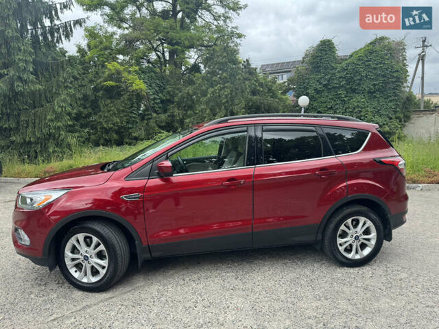 Червоний Форд Ескейп, об'ємом двигуна 1.5 л та пробігом 112 тис. км за 18000 $, фото 2 на Automoto.ua