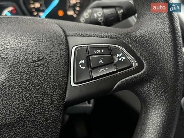 Красный Форд Эскейп, объемом двигателя 1.5 л и пробегом 160 тыс. км за 11900 $, фото 35 на Automoto.ua