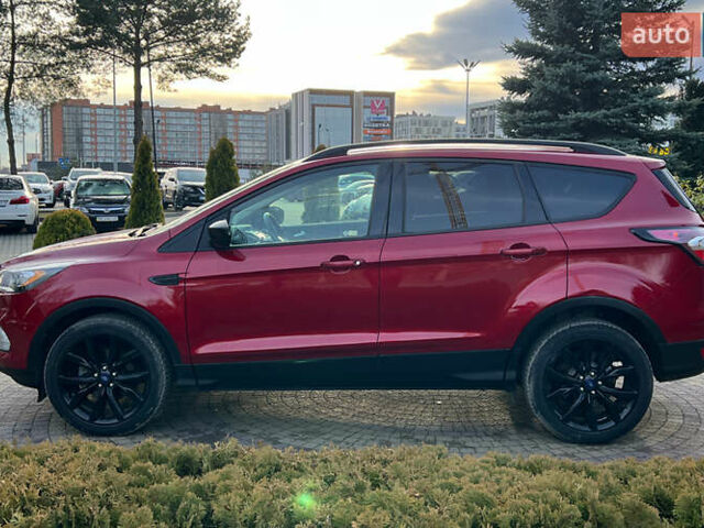 Красный Форд Эскейп, объемом двигателя 1.5 л и пробегом 235 тыс. км за 12200 $, фото 3 на Automoto.ua