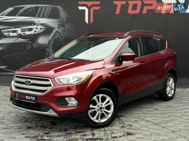 Красный Форд Эскейп, объемом двигателя 1.5 л и пробегом 160 тыс. км за 11900 $, фото 2 на Automoto.ua