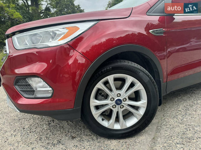 Червоний Форд Ескейп, об'ємом двигуна 1.5 л та пробігом 112 тис. км за 18000 $, фото 8 на Automoto.ua