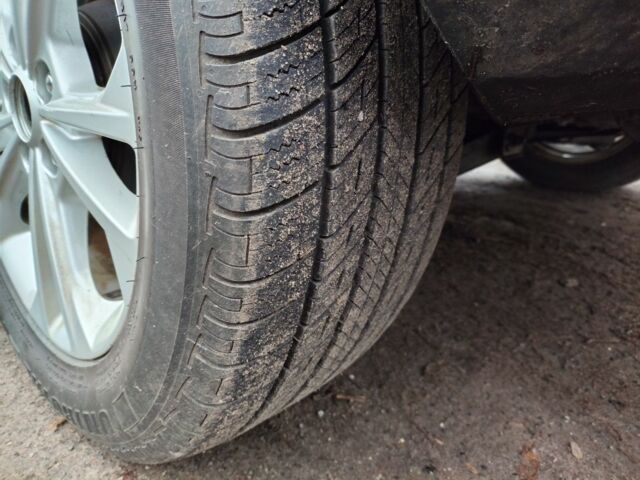 Красный Форд Эскейп, объемом двигателя 0 л и пробегом 200 тыс. км за 12500 $, фото 6 на Automoto.ua