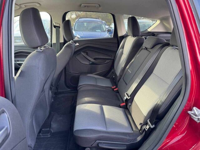 Красный Форд Эскейп, объемом двигателя 1.5 л и пробегом 170 тыс. км за 8900 $, фото 5 на Automoto.ua