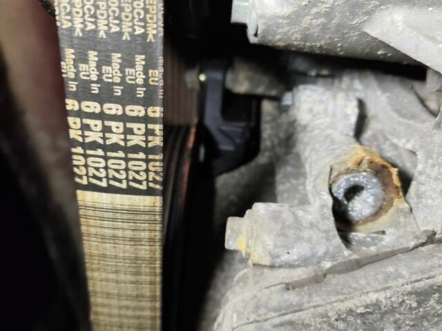 Красный Форд Эскейп, объемом двигателя 0 л и пробегом 200 тыс. км за 12500 $, фото 15 на Automoto.ua