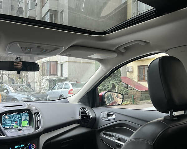 Красный Форд Эскейп, объемом двигателя 1.5 л и пробегом 72 тыс. км за 14600 $, фото 6 на Automoto.ua