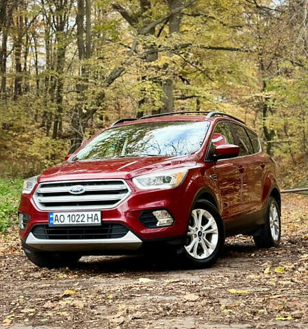 Форд Ескейп 2018 у Львові на Automoto.ua Червоний Форд Ескейп, об'ємом двигуна 1.5 л та пробігом 105 тис. км за 13300 $, фото 4 на Automoto.ua