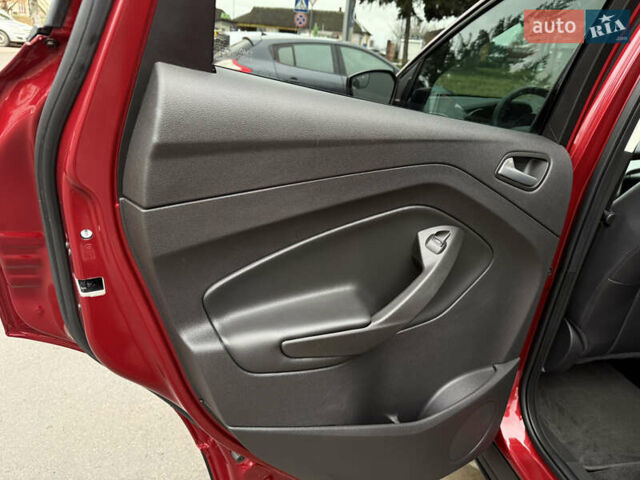 Красный Форд Эскейп, объемом двигателя 1.5 л и пробегом 154 тыс. км за 12499 $, фото 46 на Automoto.ua